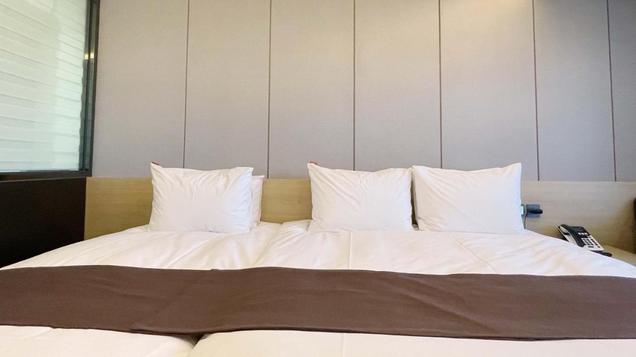 Jackson9S Hotel Чунчеон Екстериор снимка