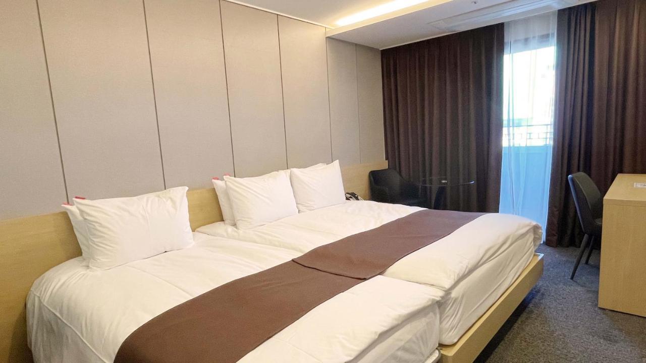 Jackson9S Hotel Чунчеон Екстериор снимка